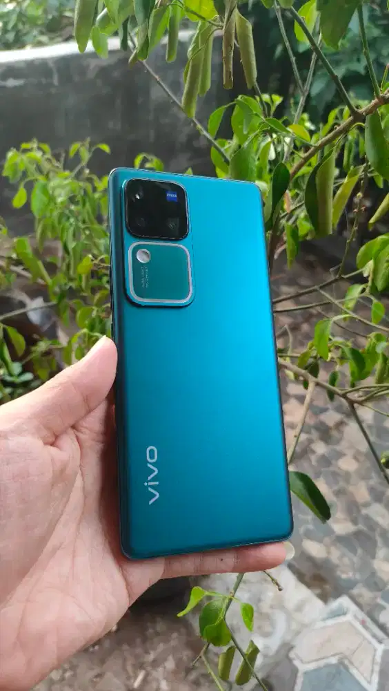 Dijual murah bsa TT Vivo V30 PRO 12/512GB ZEISS Normal Mulus No Minus