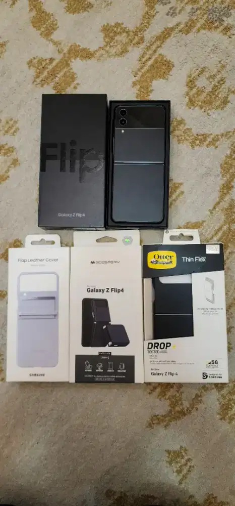 Samsung Z Flip 4 8/256 (SEIN), ex pemakaian pribadi, rawatan dari baru