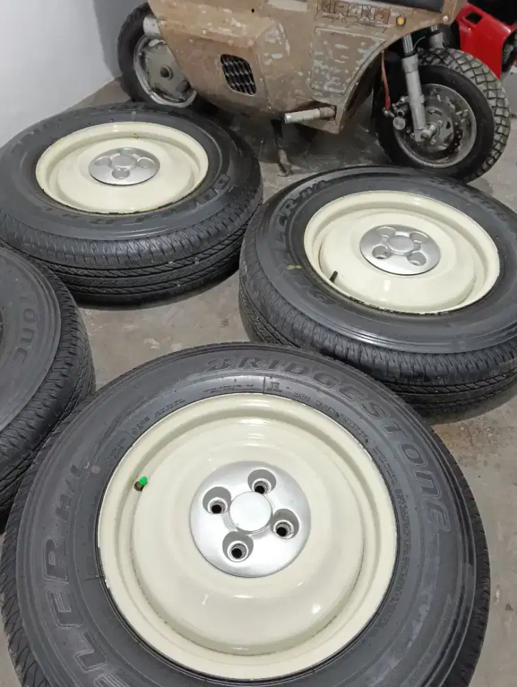 Velg kaleng R15 4x100 oem mobilio custom