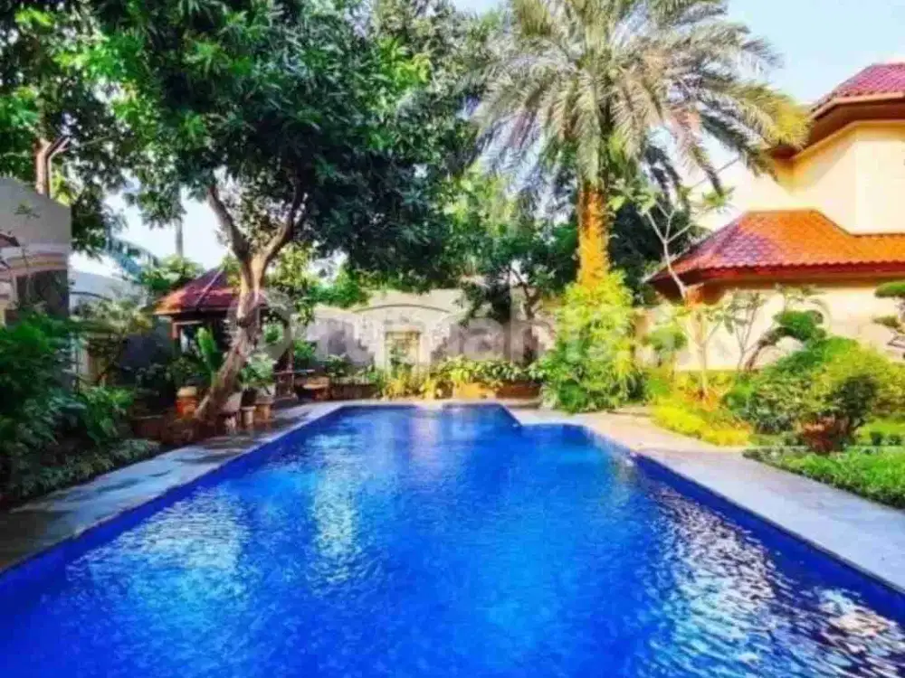 JUAL CEPAT RUMAH KEMANG TIMUR CANTIK ADA SWIMMING POOL