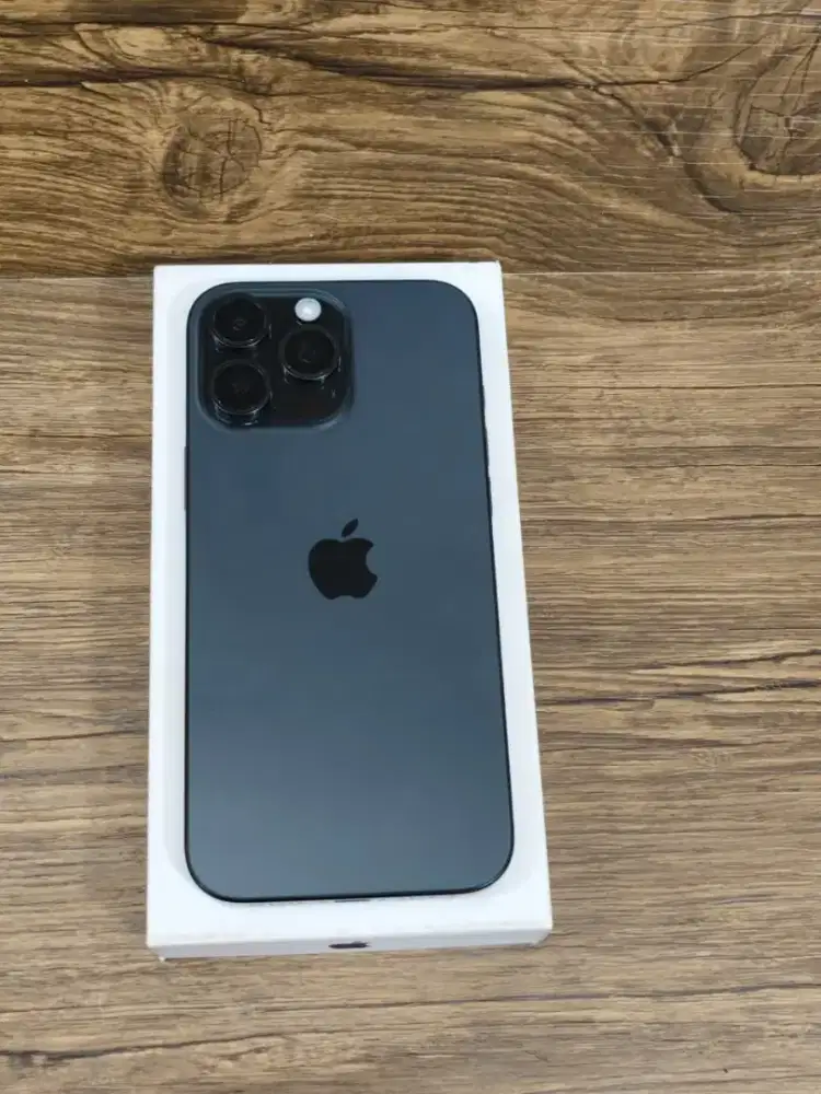 iPhone 16 Pro max 256GB Resmi ID/A mulus like new