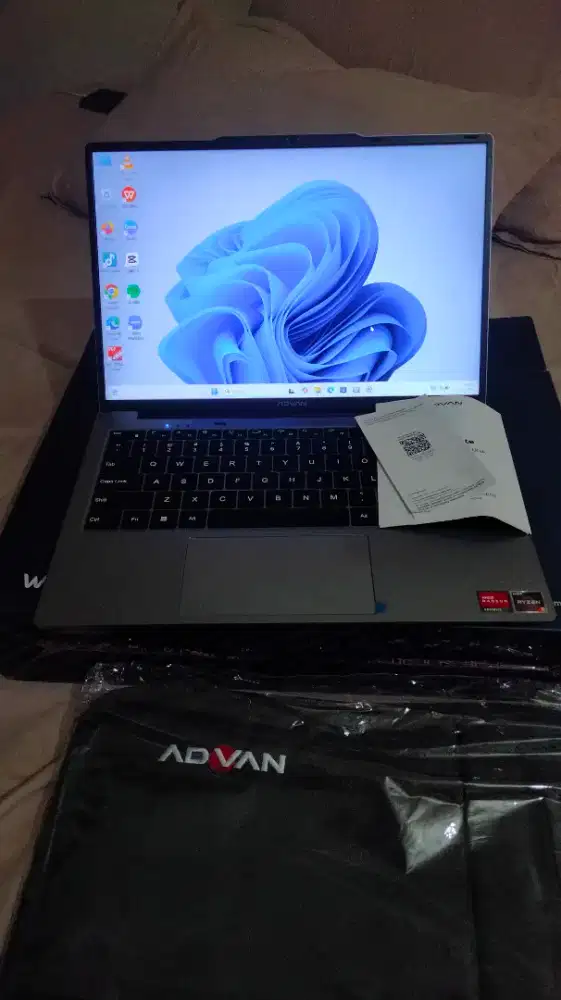 Laptop Advan Soulmate plus Ryzen 5 3500U