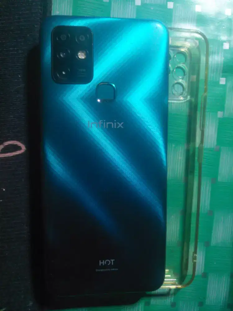 INFINIX HOT 10,RAM6/128gb,minus