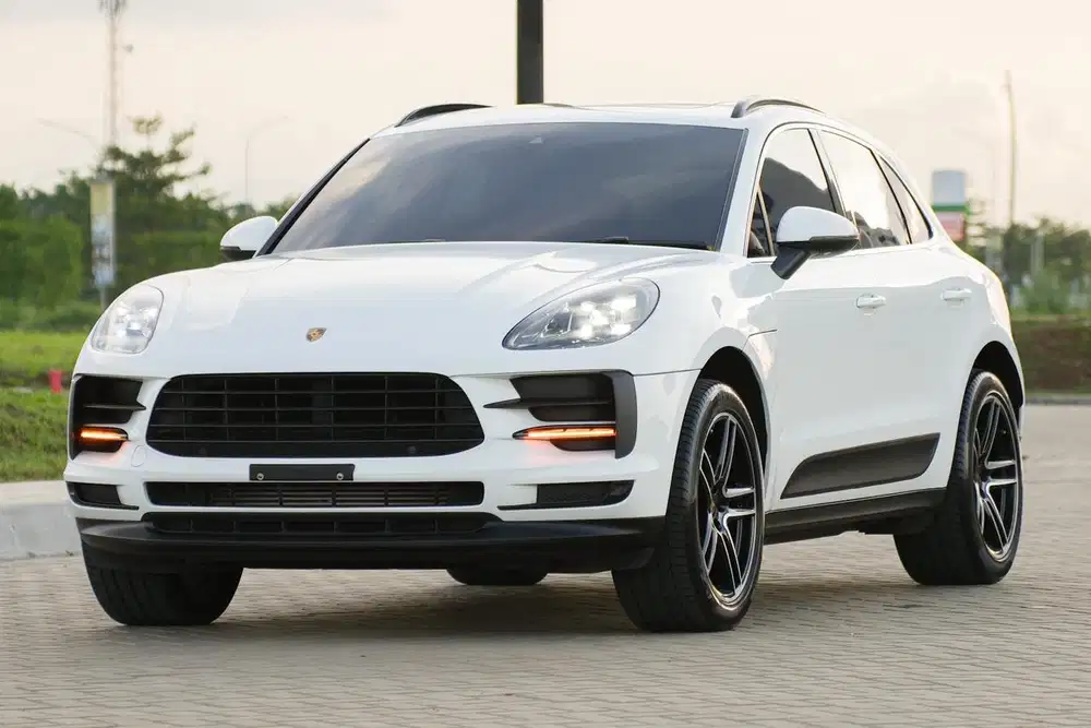 Get in to The Porsche Macan Turbo Facelift White on Red 2020