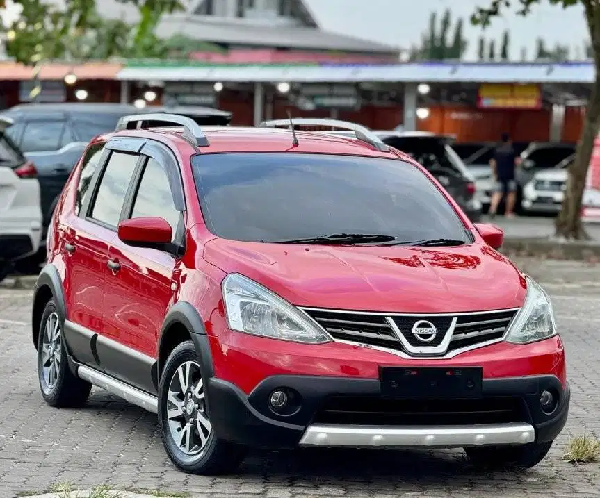 DP 1jt Nissan Livina Xgear 2014 Manual Plat H Istimewa