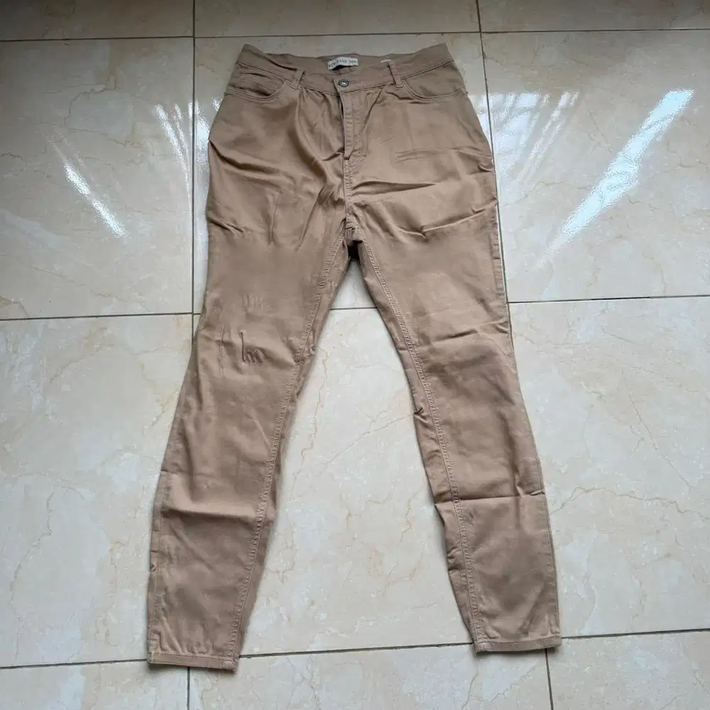 Celana jeans merk LCW LC WAIKIKI WARNA KHAKI
