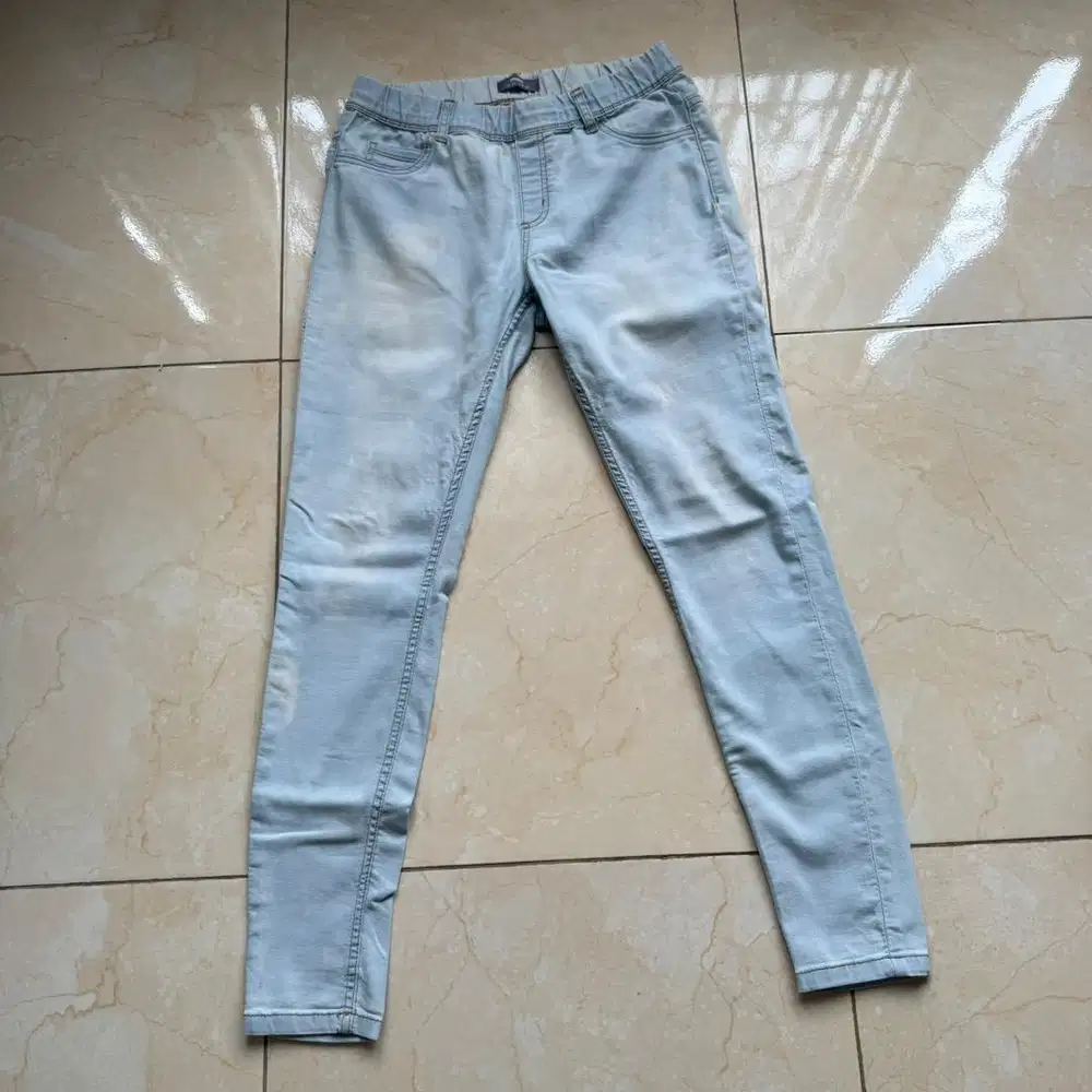 Celana jeans MAX biru muda