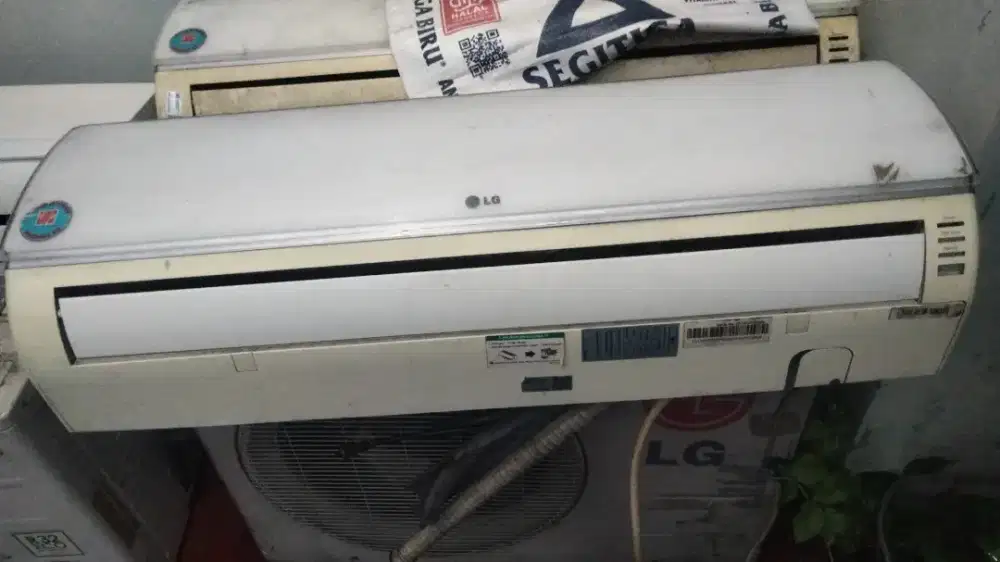 Di Beli AC Bekas Segala kondisi