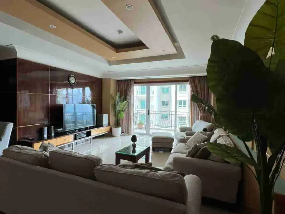 For Rent Pakubuwono Residence Apartment 3+1 BR 303 sqm