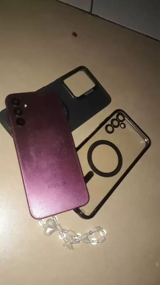 Jual hape Samsung a14 NFC normal jaya minus retak sdh pake TG aman.