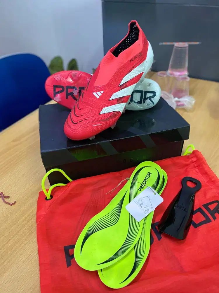 Sepatu Bola Adidas Predator Elite Laceless FG RED Original