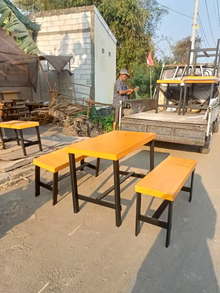 Meja Cafe, meja warkop satu set kursi panjang