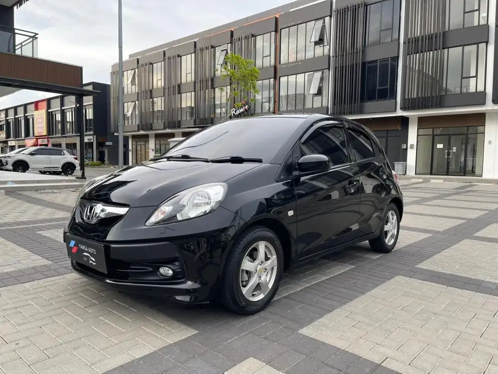 BRIO E AT 2015 HITAM KM 80rb PAJAK PANJANG RAWATAN SIAP PAKAI GRESS