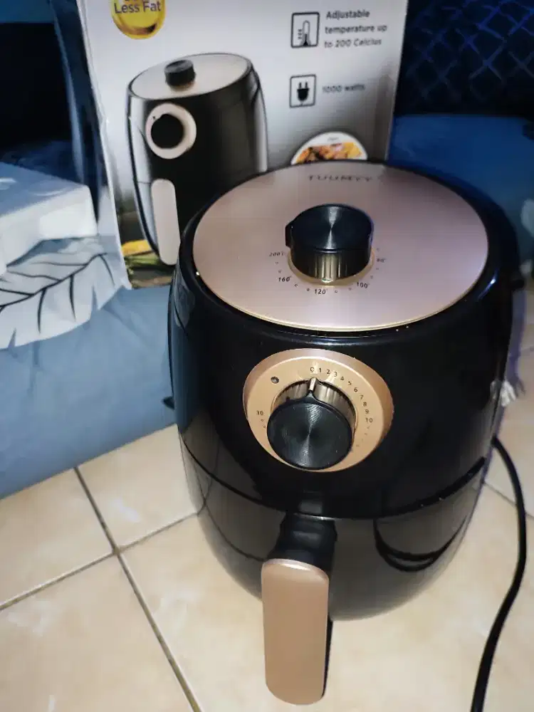 TUUMYY AIR FRYER  2.0L