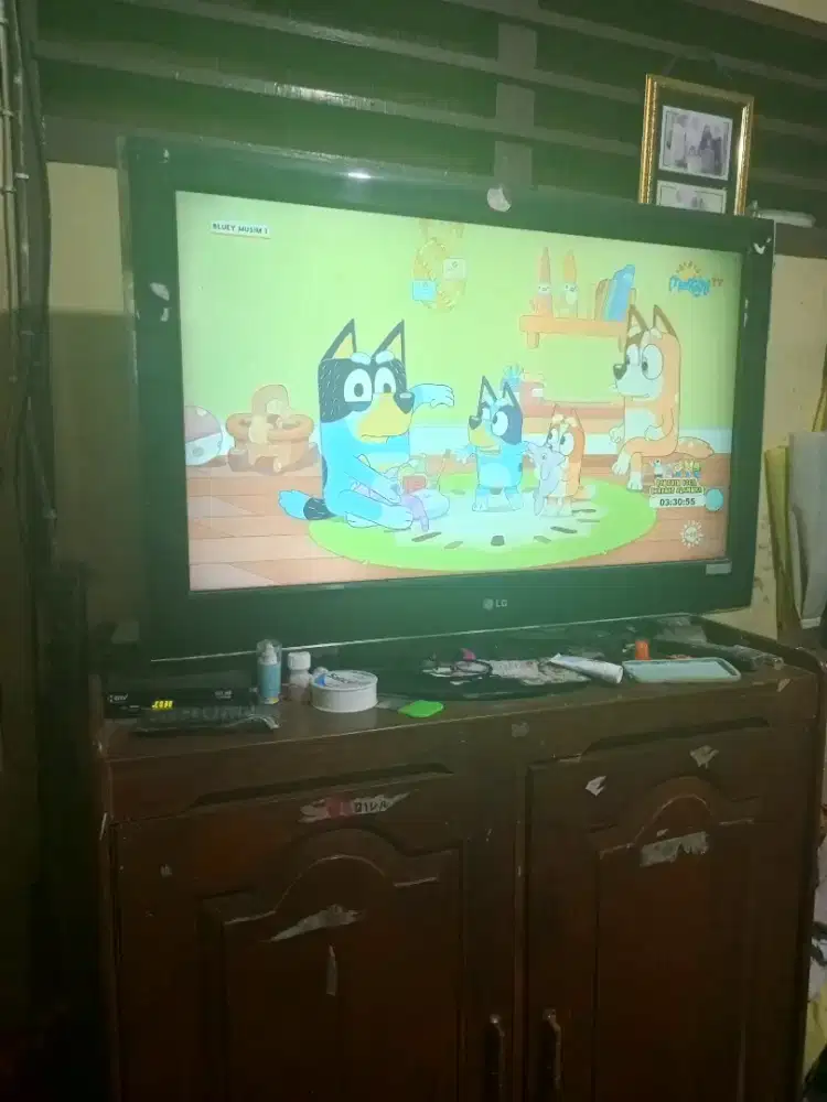 Tv LED LG 43 inci + STB + antena