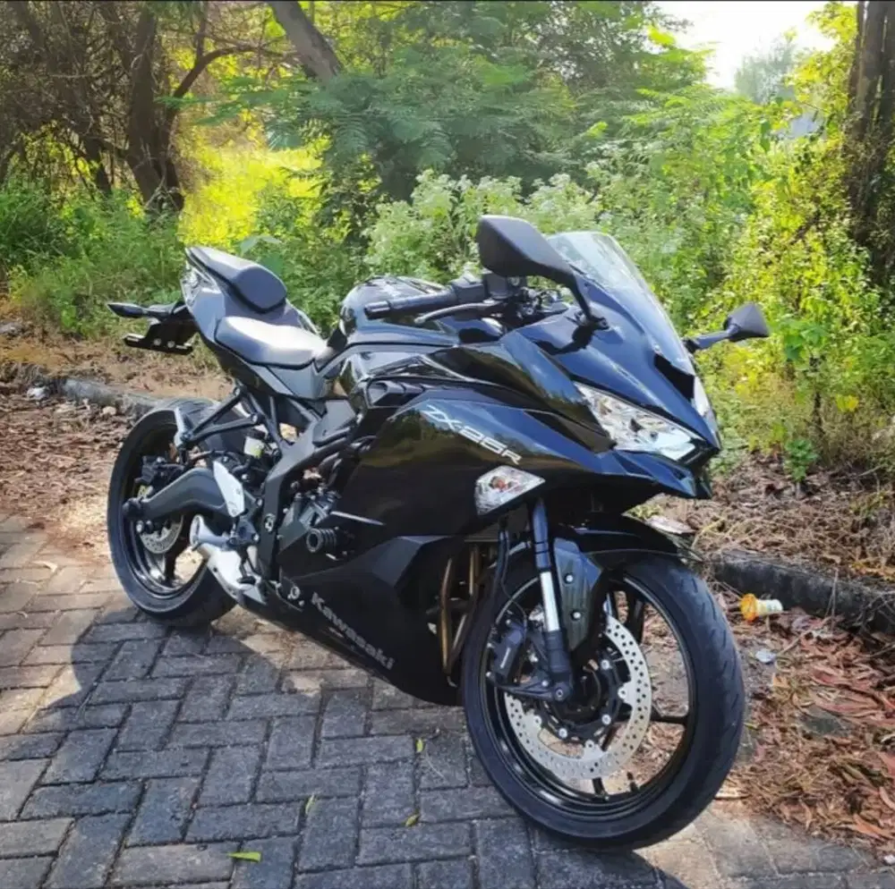 Kawasaki ZX25R non ABS