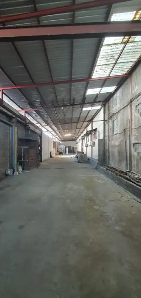 Di Sewakan Gudang Tandes Surabaya