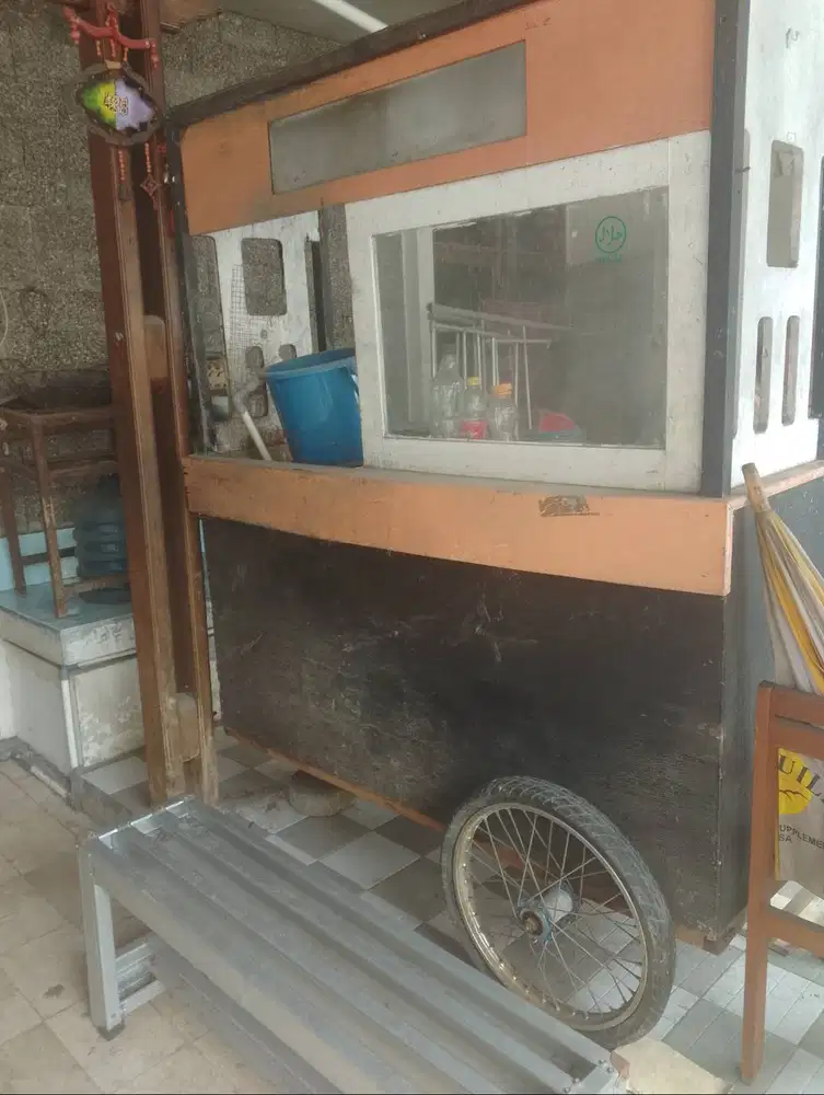 Jual Cepat ke 10 penawar tertinggi Gerobak eks Kuliner P155xL50x180Cm
