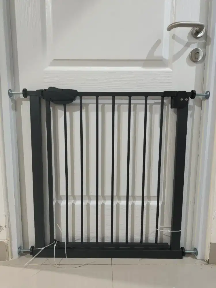 Baby safety gate pagar bayi