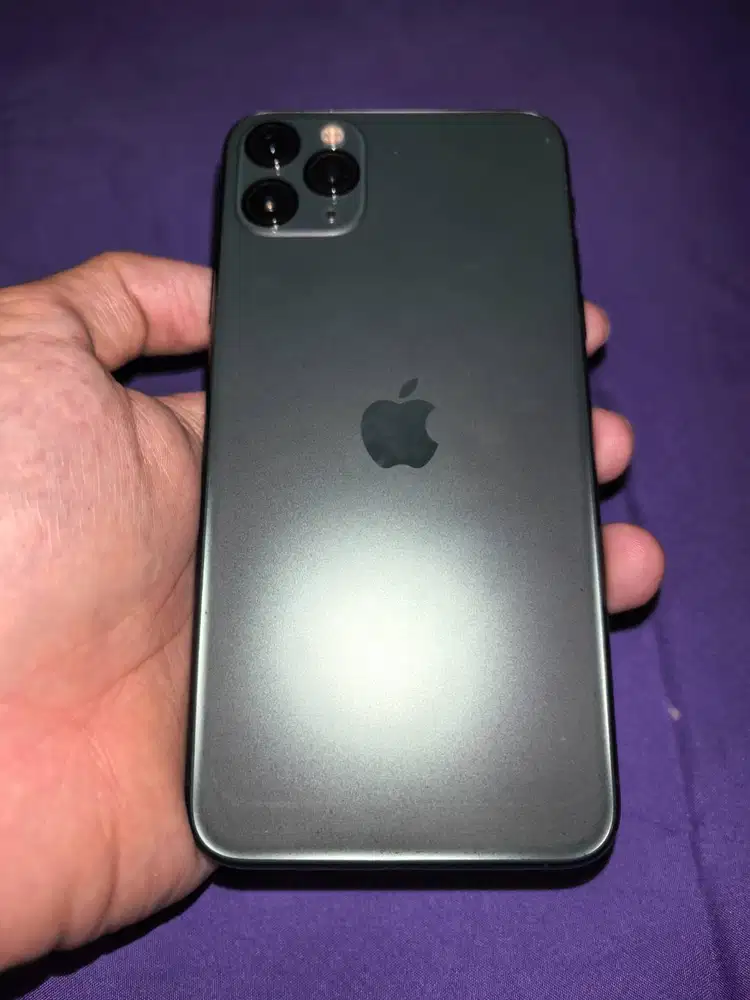 Dijual IPhone 11 Pro Max 512GB