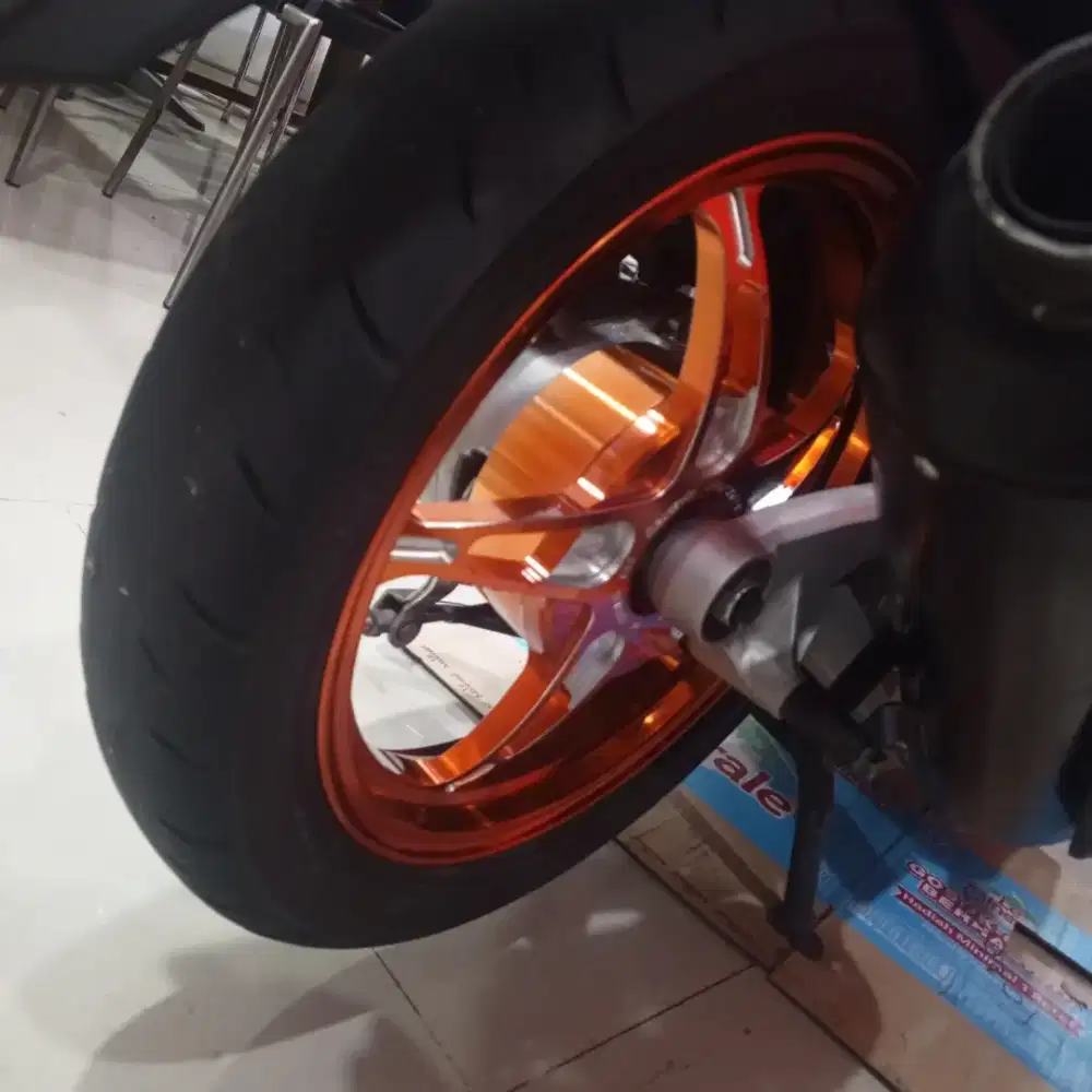 Velg jelkevic bekas pemakaian