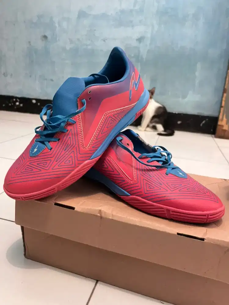 SEPATU FUTSAL SPECS SZ 42