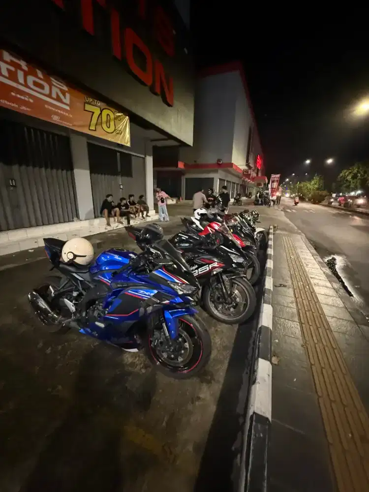 zx25r biru candy blue