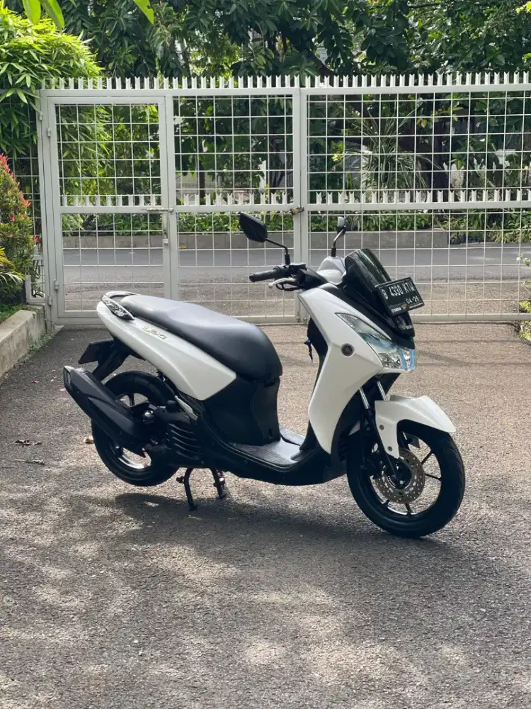DP 4,5 Jutaan YAMAHA LEXI 125 BLUECORE 2020