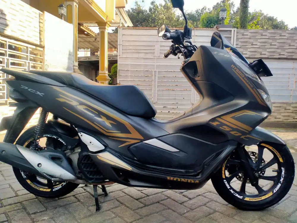 Honda PCX panak hidup lengkap motor sehat keterangan detail dibawah