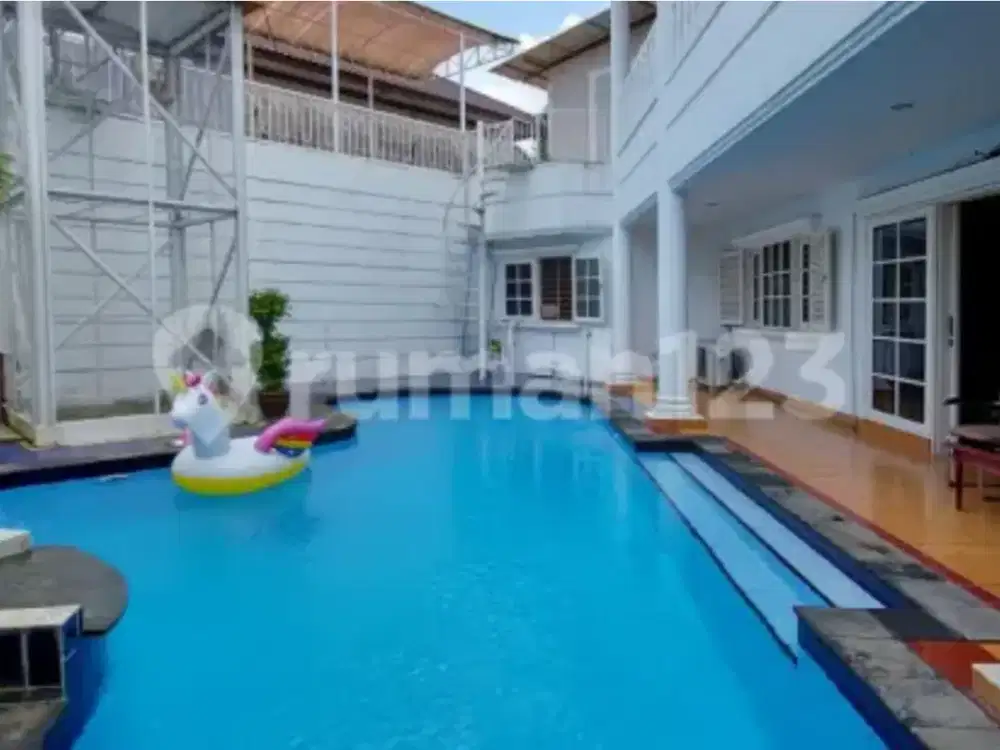 Dijual 6 Bedroom Rumah di Kebayoran Baru bisa untuk commercial, COMMERCIAL