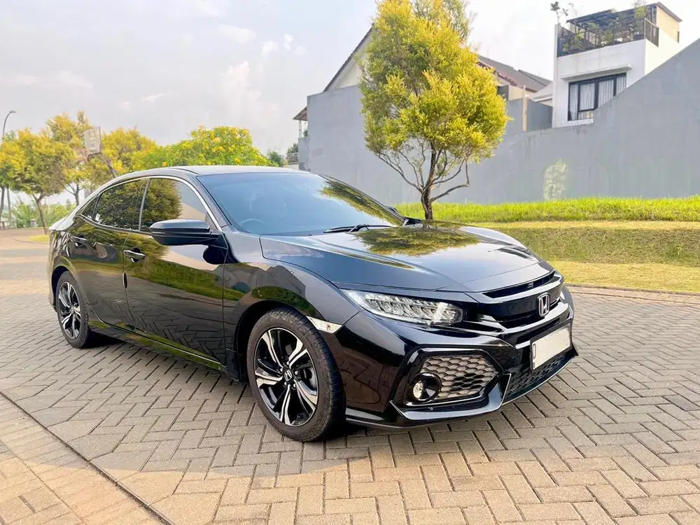 JUAL CEPAT HONDA CIVIC HATCBACK TURBO 2018 MATIC.