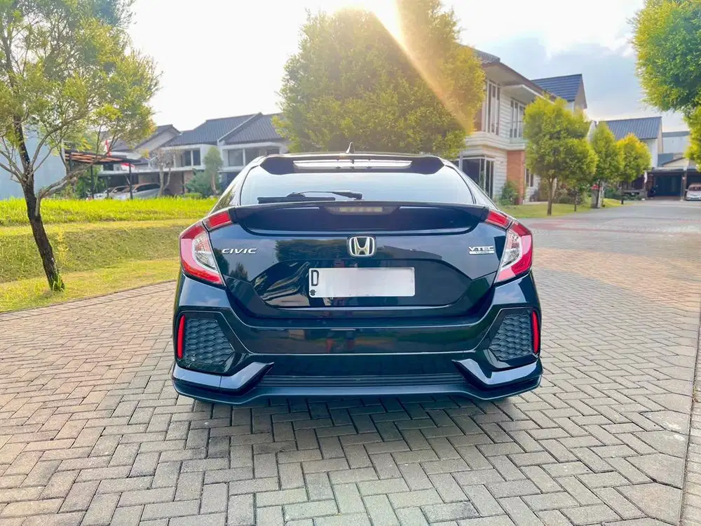 JUAL CEPAT HONDA CIVIC HATCBACK TURBO 2018 MATIC.