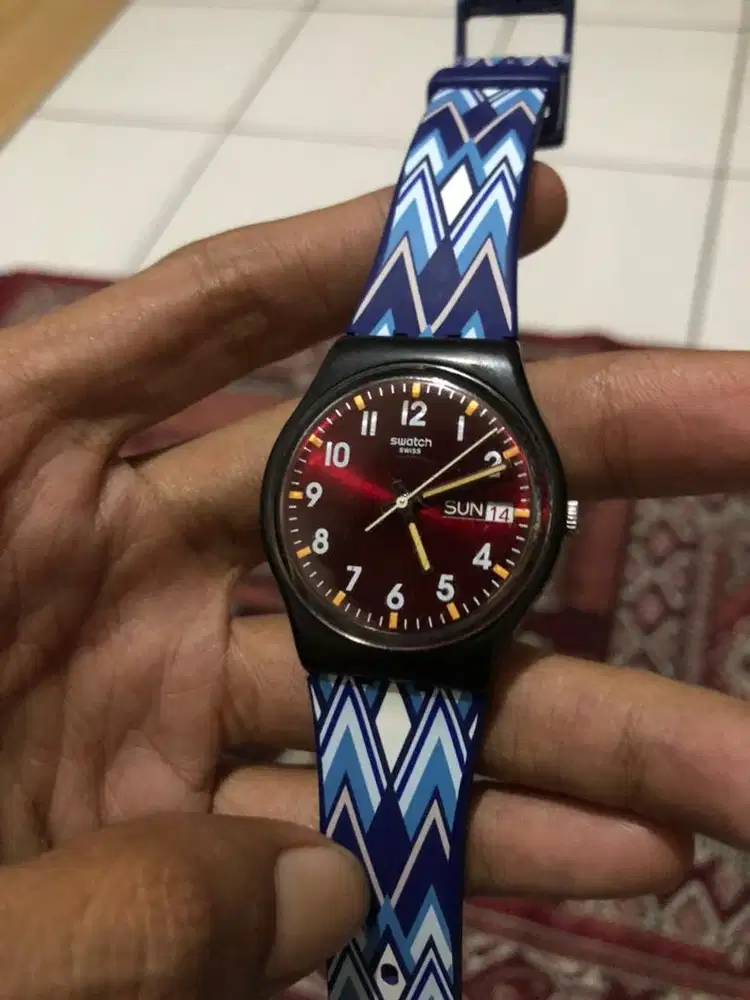 Swatch gent tanggal hari