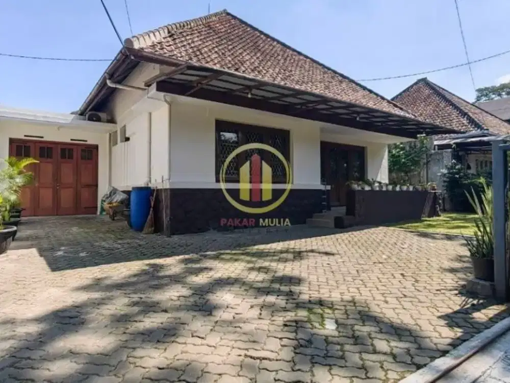 Rumah Lama Terawat heritage c di Sayap Riau Bandung