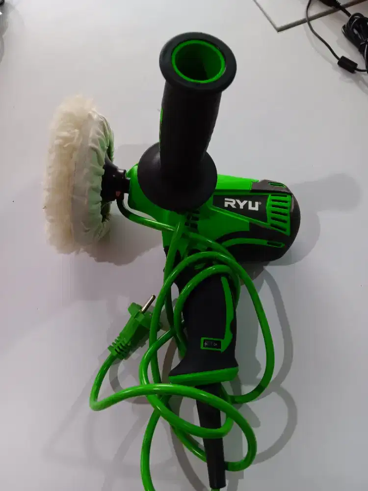 Pembersih Kaca Mobil Ryu RGP125E