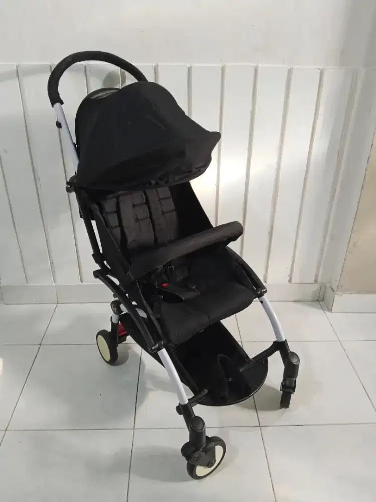 Stroller eclaire like a yoyo