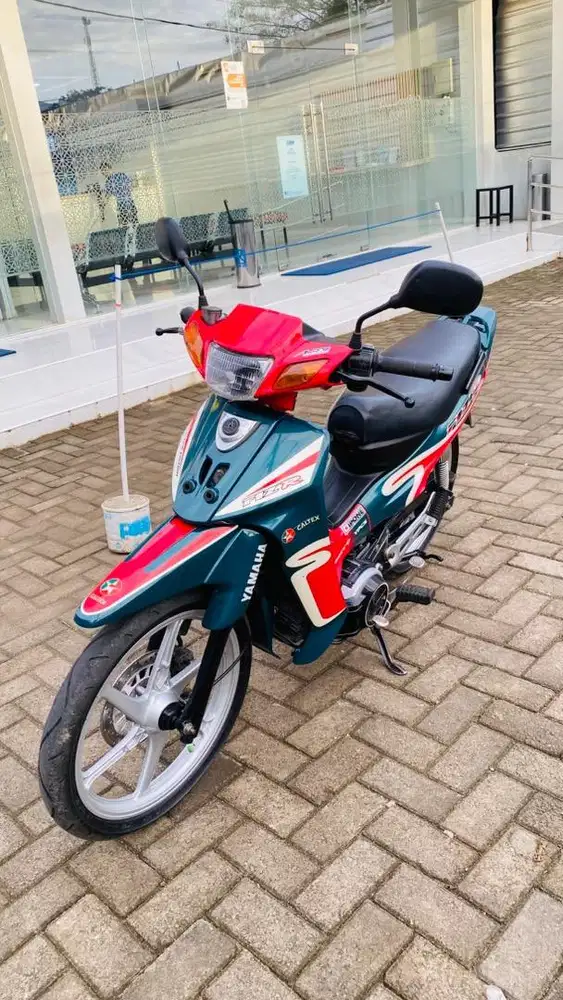 YAMAHA F1Z R CALTEX 2001 spesial edition