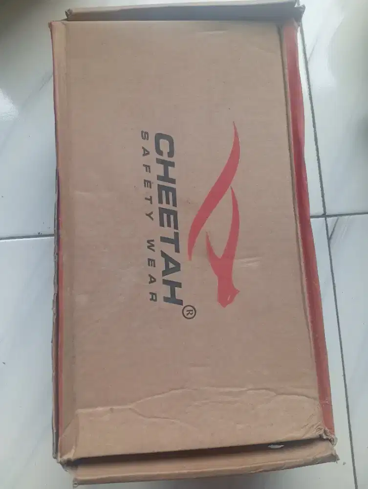Sepatu safety merk cheeta murah bekas rasa batu