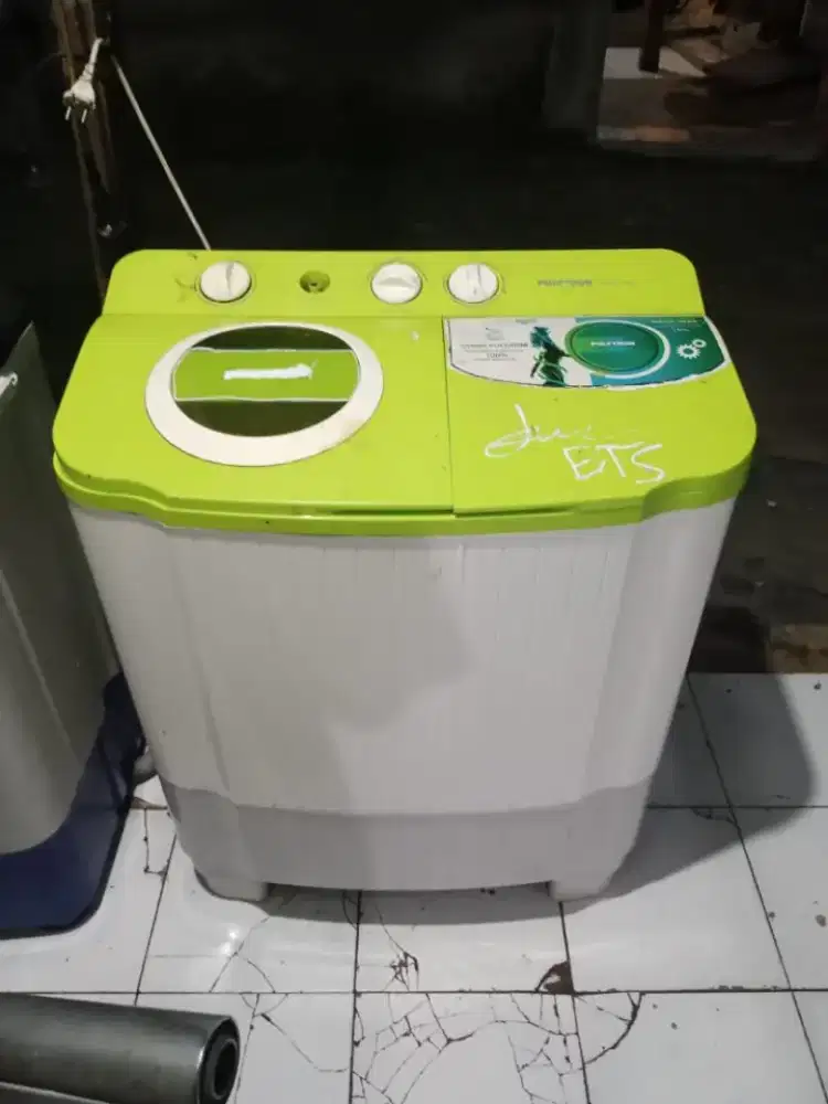 mesin cuci 2 tabung merek polytron