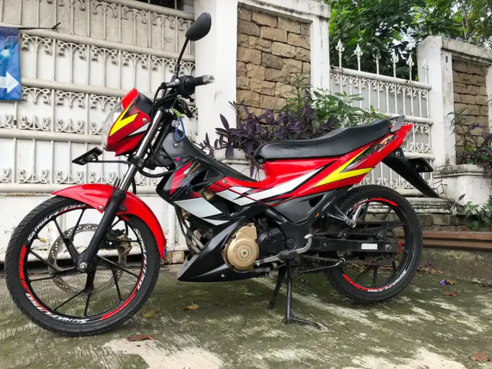 Satria fu150 ckd 2007 merah.