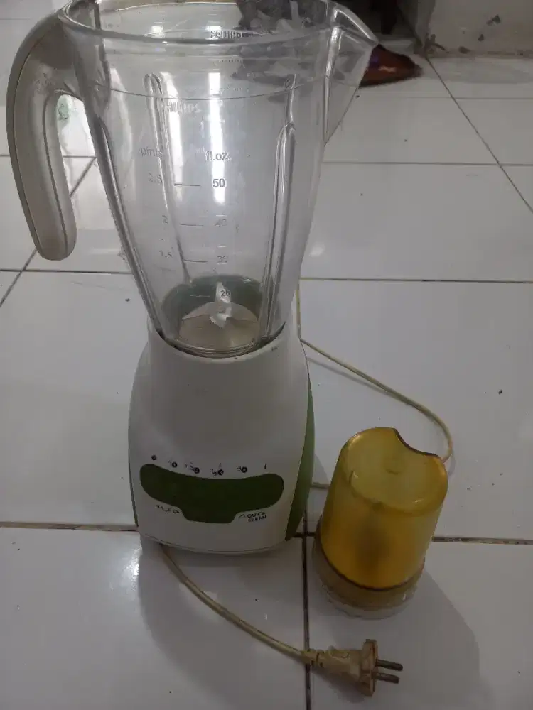 Blender Philips 2liter HR 2115