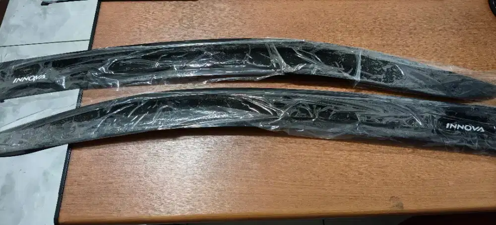 Talang Air Hujan Innova Zenix