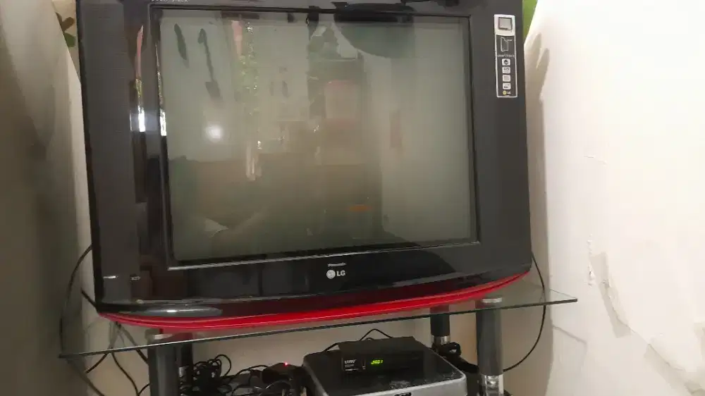 TV LG SECOND 21 INCH