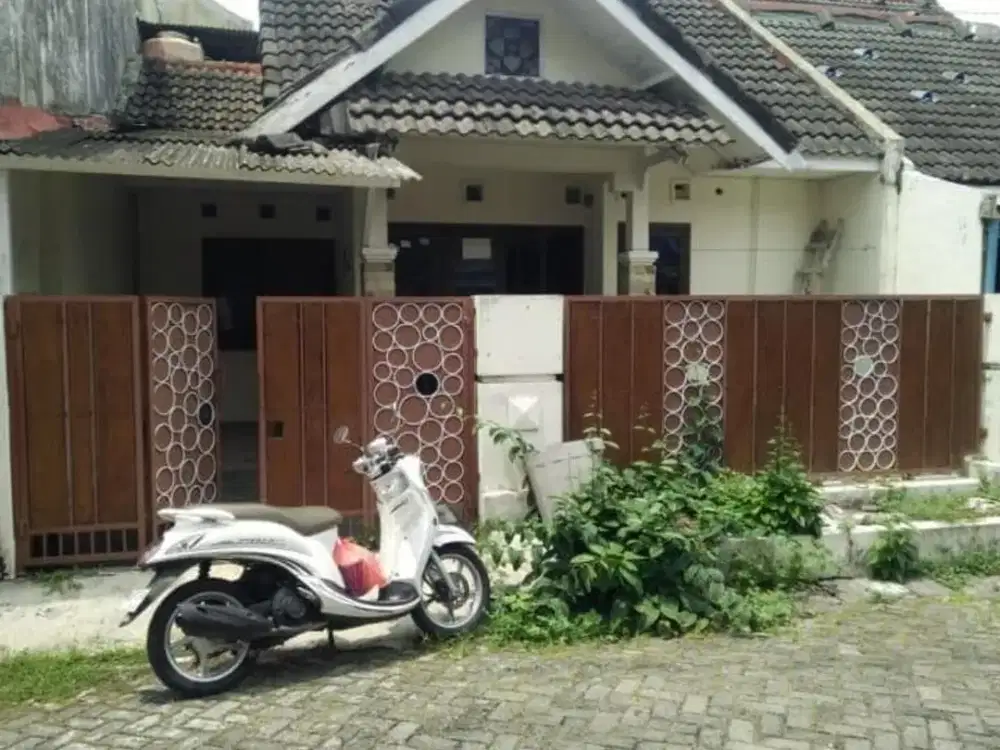 Dijual Rumah Dalam Perumahan Taman Krajan Dekat Amikom dan UPN