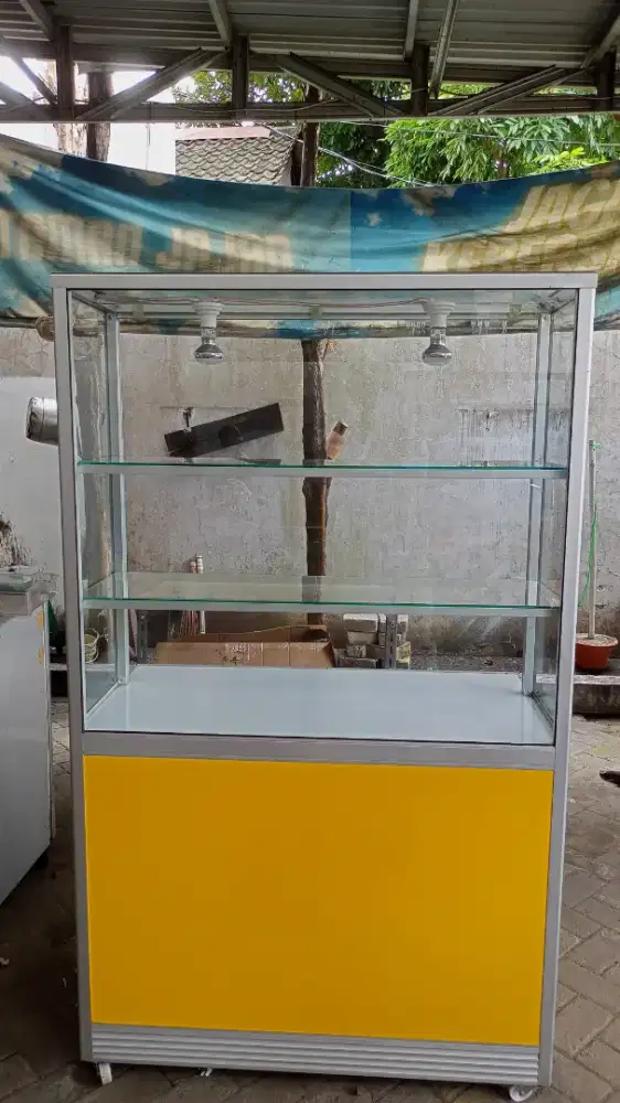 Dijual Etalase Baru