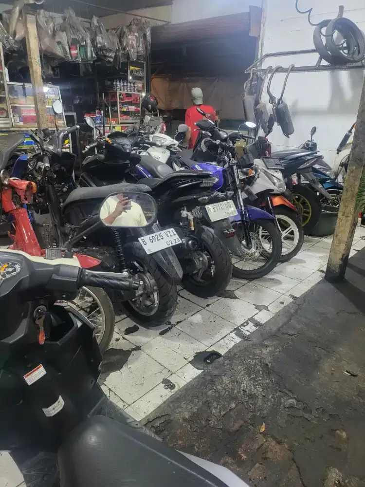 Dibutuhkan mekanik utnuk di bengkel umum sepeda motor