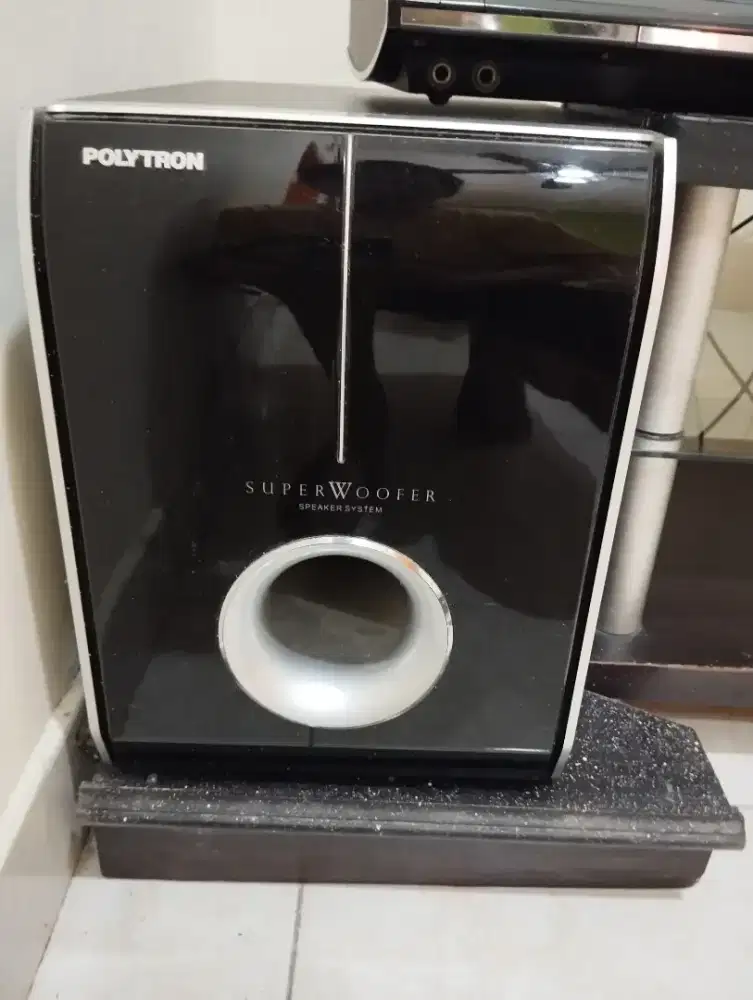 Home teather Polytron normal/lengkap