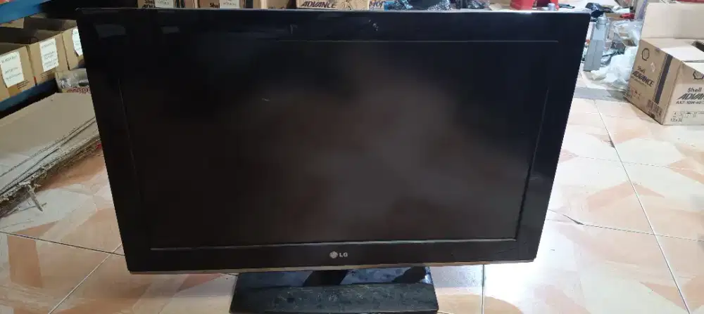 Tv LCD LG 32 inch kondisi normal