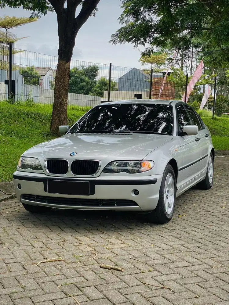 Bmw 318i 2002 facelift