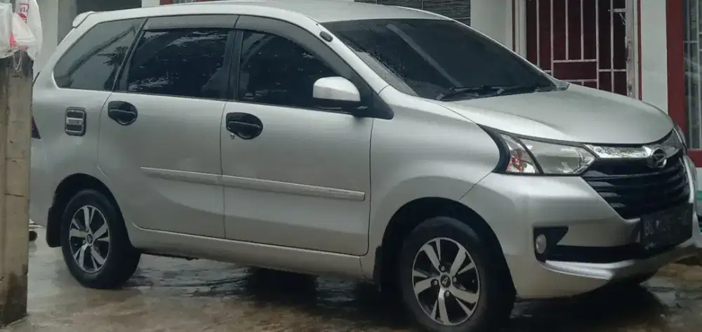 Jual Daihatsu Xenia tahun 2016 Type R